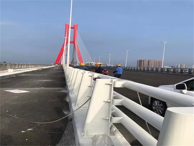 防撞護(hù)欄